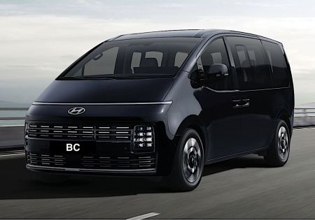 Hyundai STARIA 11-seater van automatic ( new 2026 )